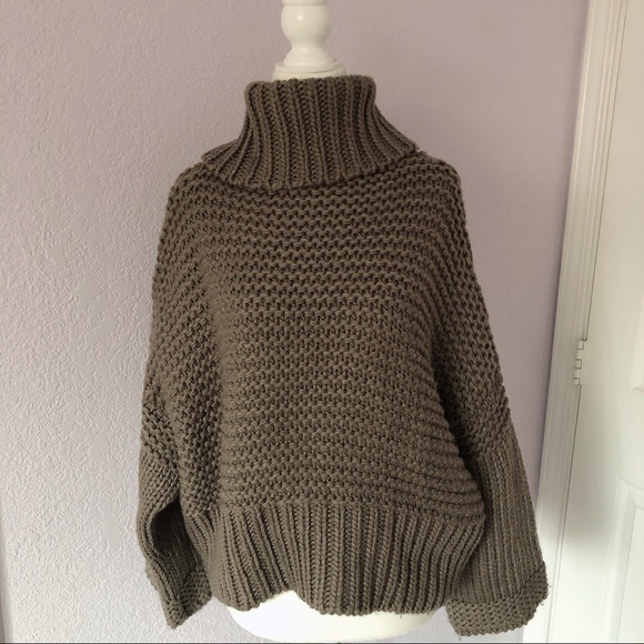 Turtle neck sweater - Picture 1 of 7